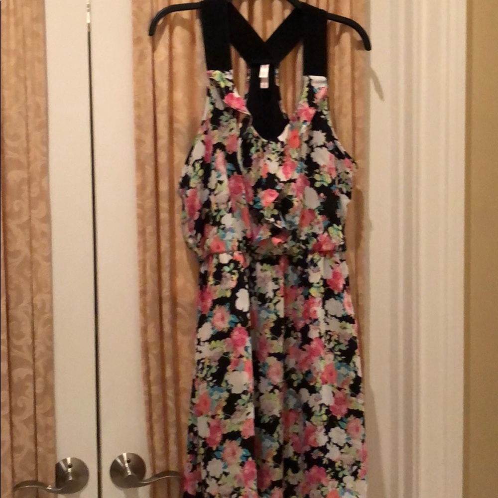 Xhilaration large black and multicolor dress